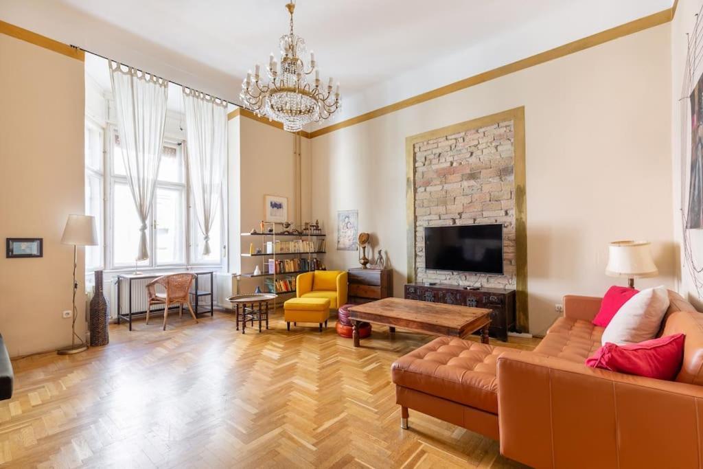 Bourgeois Boheme Apt. 88 M² Center Apartamento