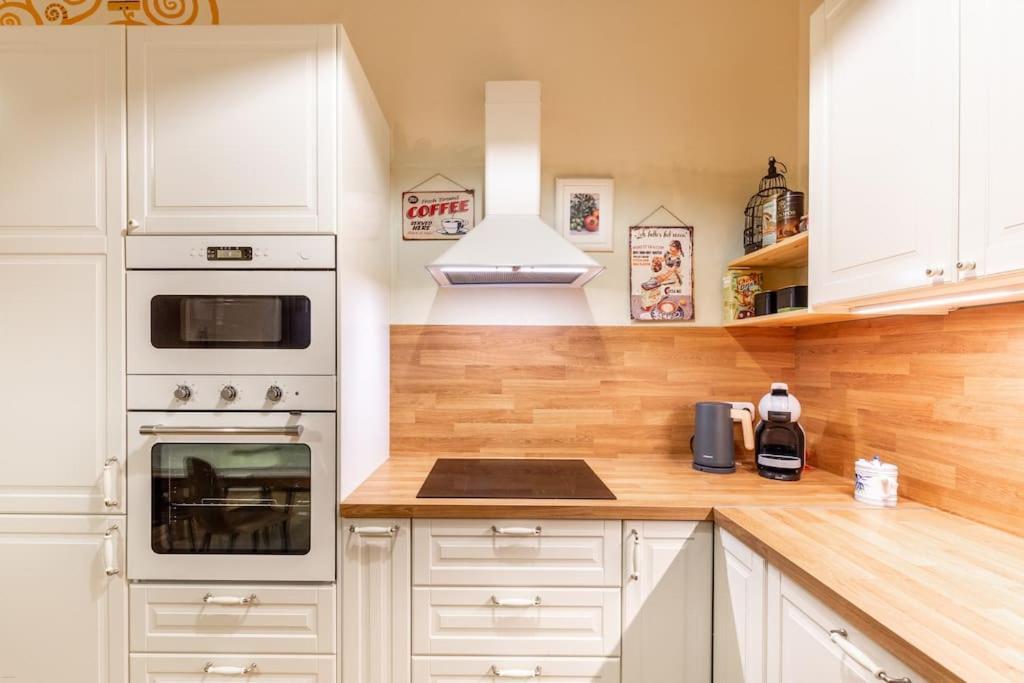 Apartamento Bourgeois Boheme Apt. 88 M² Center