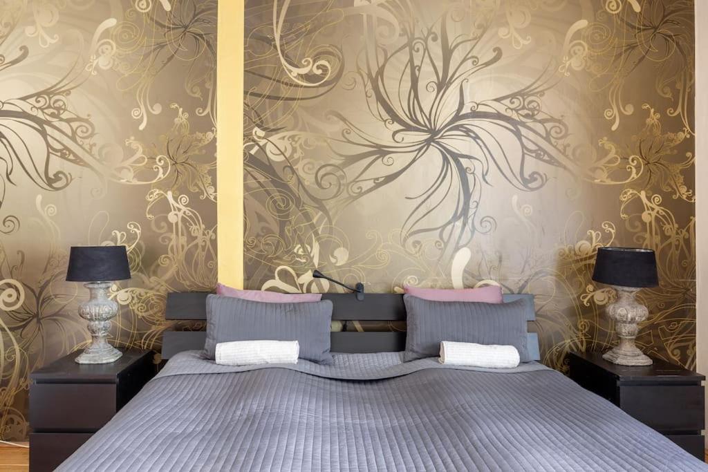 Appartement Bourgeois Boheme Apt. 88 M² Center